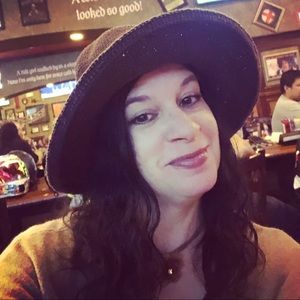 Meet your Posher, Paula